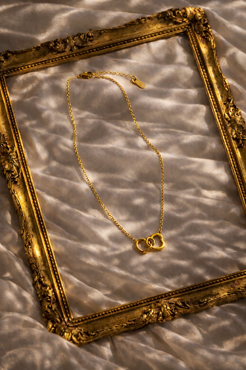 Doré Amour Necklace